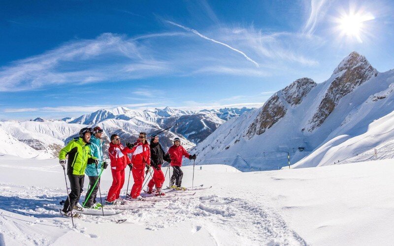ESF Instructors in a ski lesson
