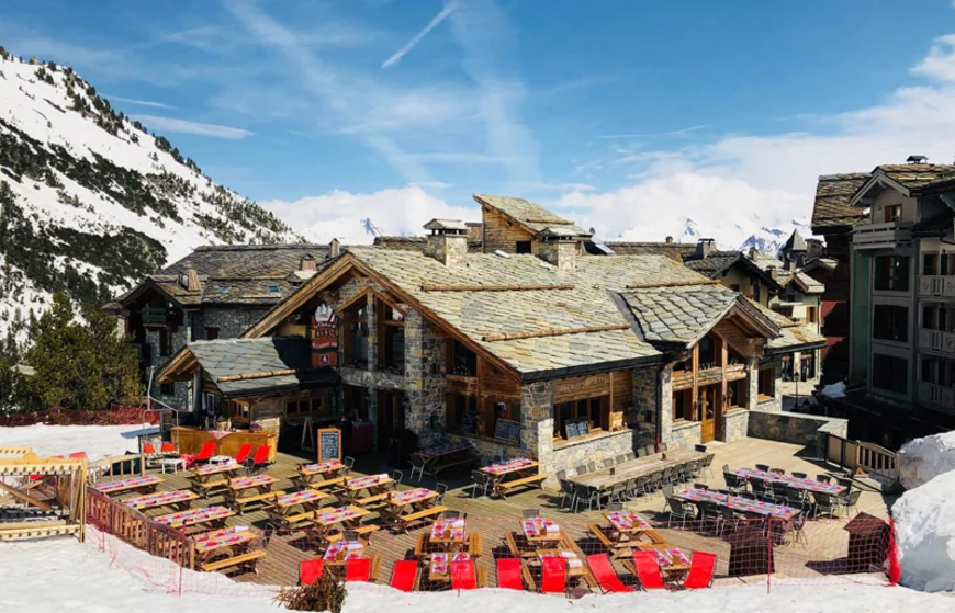 5 of the best bars in Arc 1950 | VIP SKI Blog