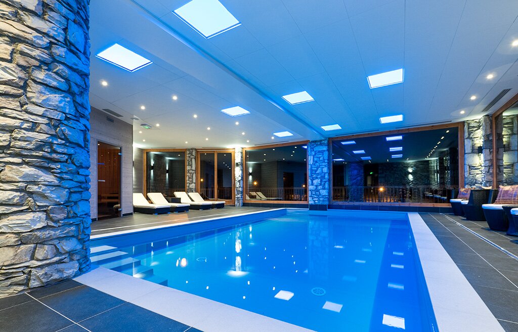 Indoor swimming pool in No 3&4 CLUB Bellevarde in Val d'Isere